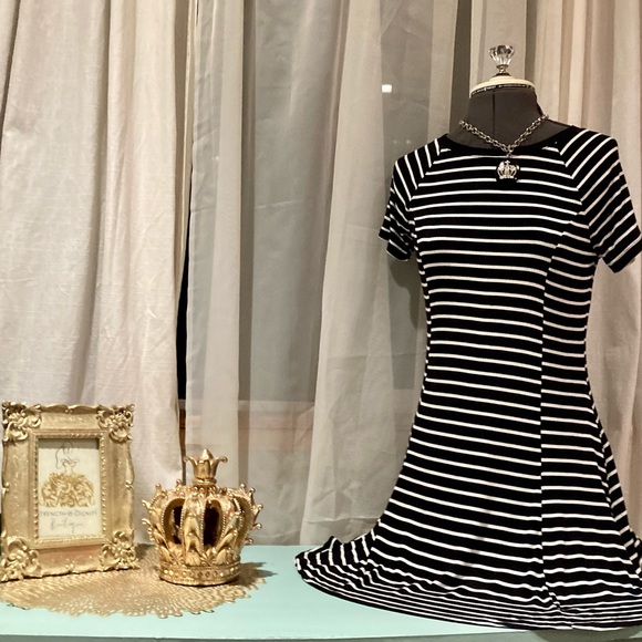 🛍️💲5 FOR $25 CLEARANCE SALE 🛍️💲 - Picture 3 of 9